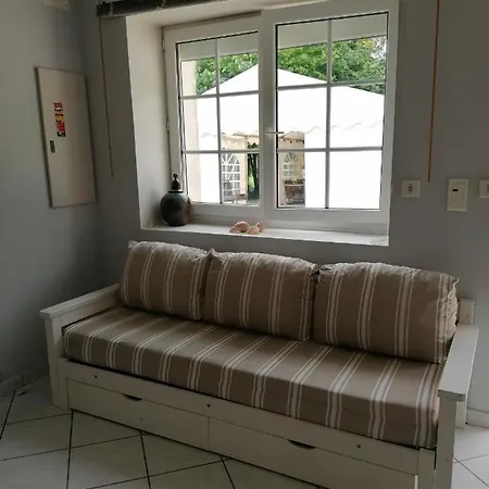 Sur Les Rives De La Charente B&B *